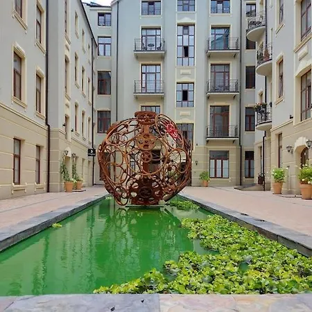 Sloneczna Klimatyzowana Kawalerka W Sercu Miasta - Piotrkowska 37 Lodz  Exterior photo